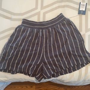 Universal Thread Goods Co. shorts